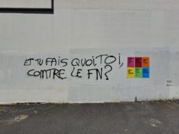 Collage et Tag de NousToutes35 avec la question "Et tu fais quoi, toi, contre le FN", à Rennes (35), le 27 juin. © Camille Fontaine
