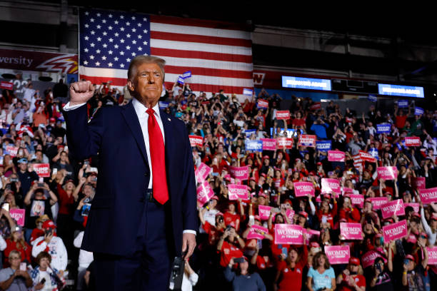 Donald Trump, 47ème Président des Etats-Unis, lors de son dernier meeting en Pennsylvanie, le 4 novembre 2024. (Photo by Chip Somodevilla/Getty Images)