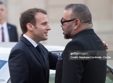 Emmanuel Macron recevait le Roi Mohammed VI du Maroc, le 10 avril 2018, à Paris.(Photo by Stephane Cardinale - Corbis/Corbis via Getty Images)