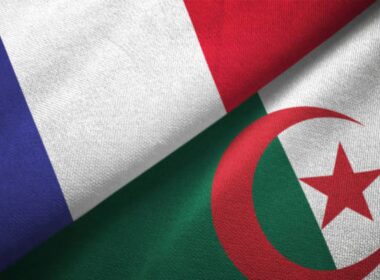 Drapeau France Algérie / Crédit : bandera-argelina Pexels.com