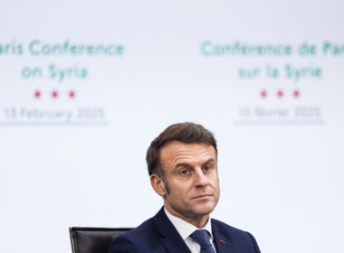 Le président de la République Emmanuel Macron présent à la conférence  Sameer Al-Doumy/AFP via Getty Images.