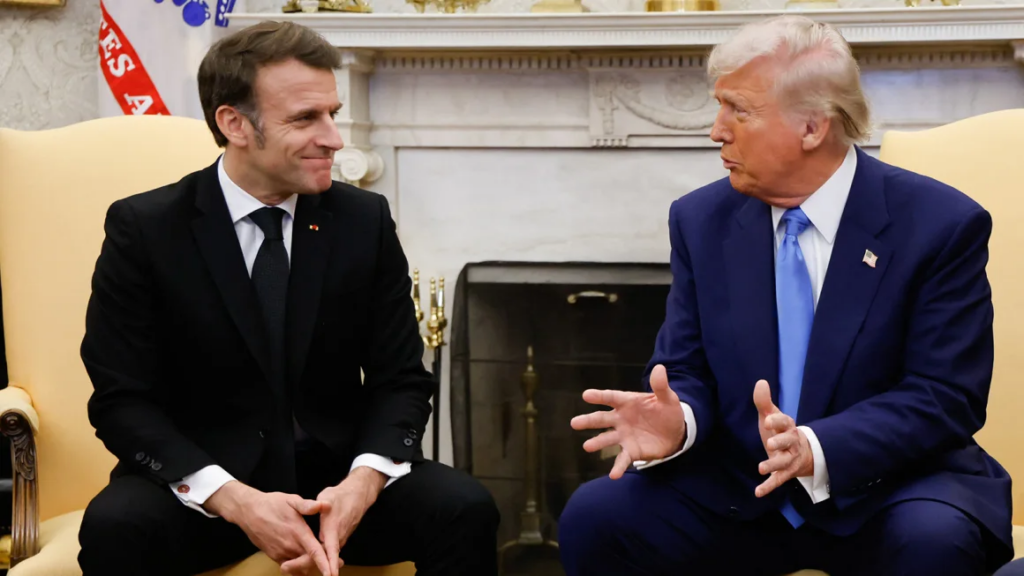 Le président américain Donald Trump rencontre le président français Emmanuel Macron à Washington, DC, le 24 février 2025. Ludovic Marin/AFP/Getty Images