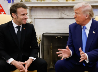 Le président américain Donald Trump rencontre le président français Emmanuel Macron à Washington, DC, le 24 février 2025. Ludovic Marin/AFP/Getty Images