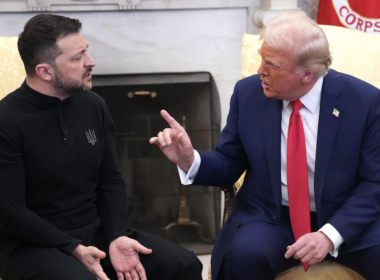 La rencontre entre Donald Trump et Volodymyr Zelensky a viré à l’affrontement devant les caméras, le 28 février 2025. Photo : Getty Images / Andrew Harnik